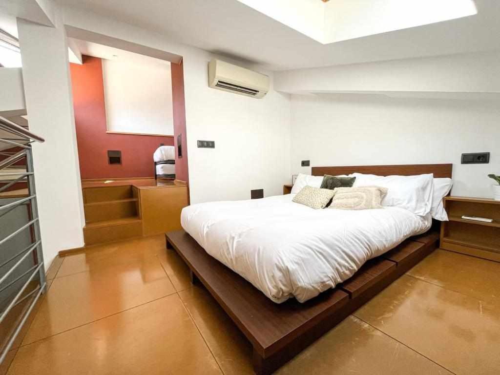 ジローナLoft Cort Reial Atico In The Heart Of The Old Townアパートメント エクステリア 写真