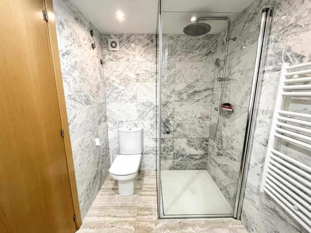 ジローナLoft Cort Reial Atico In The Heart Of The Old Townアパートメント エクステリア 写真
